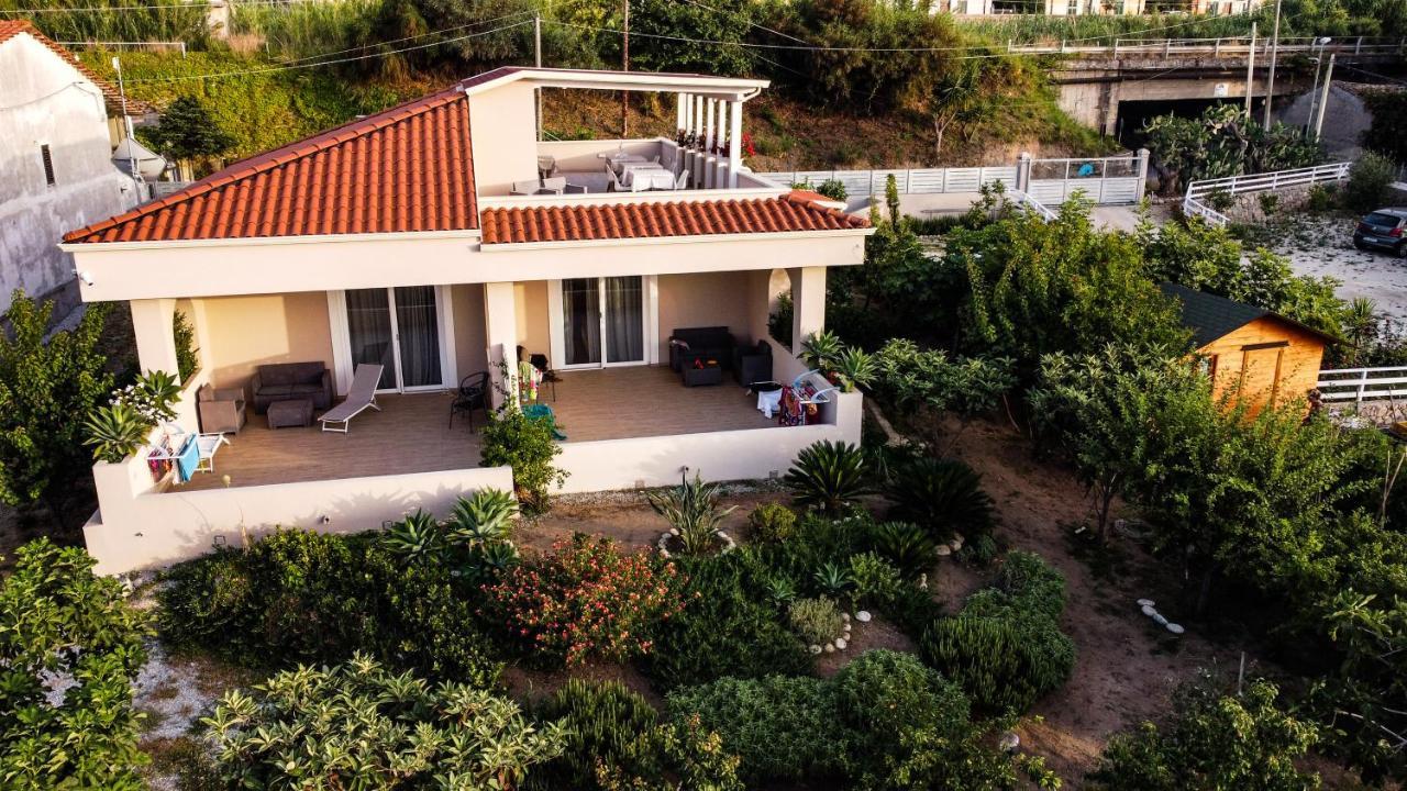 Michelino House Panzió Parghelia Kültér fotó