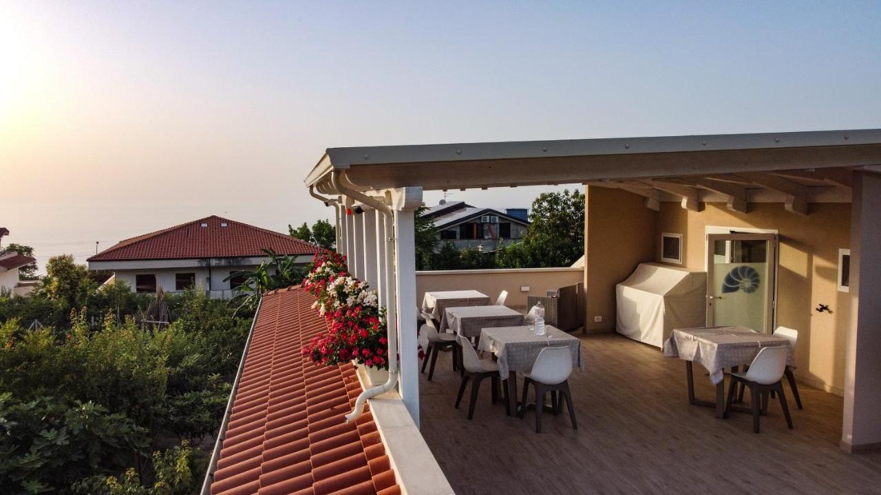 Michelino House Panzió Parghelia Kültér fotó