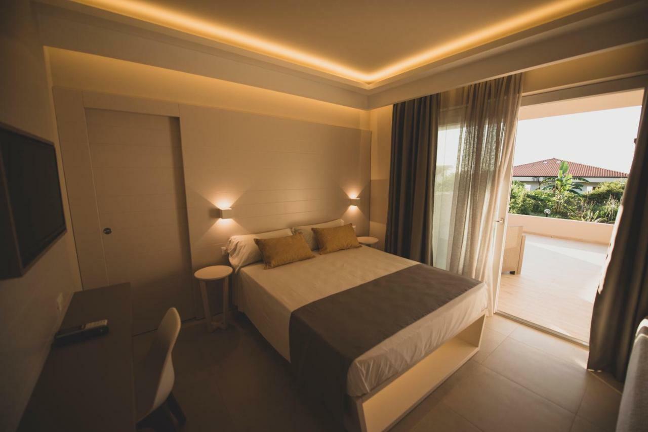 Michelino House Panzió Parghelia Kültér fotó