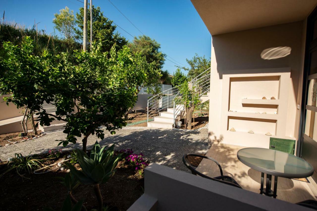 Michelino House Panzió Parghelia Kültér fotó